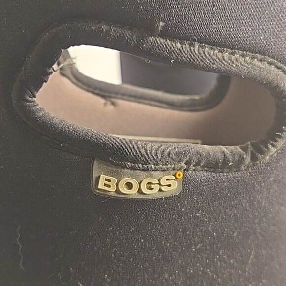 Bogs Women's Classic High 60153-001, Color Black, Size 6 - Picture 8 of 11